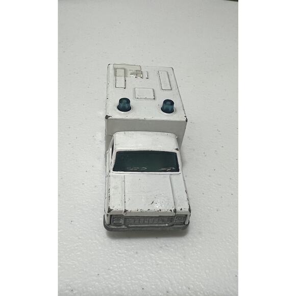VINTAGE Matchbox Superfast Ambulance No. 41 Made in England 1977 Lesney - Picture 2 of 6